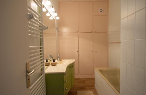 Centre ville - Urbanistes Apartment | Les Rosiers