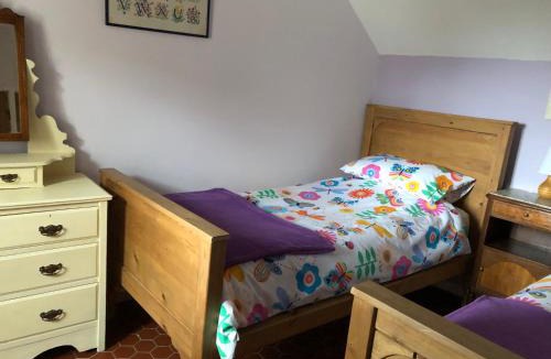 Saint-Jeanvrin House | Les Rossignols