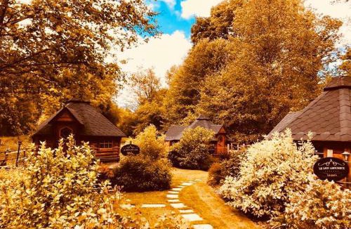 Les Herbiers Bed & Breakfast | Les Roulottes De La Basse Maunerie
