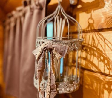 Les Herbiers Bed & Breakfast | Les Roulottes De La Basse Maunerie