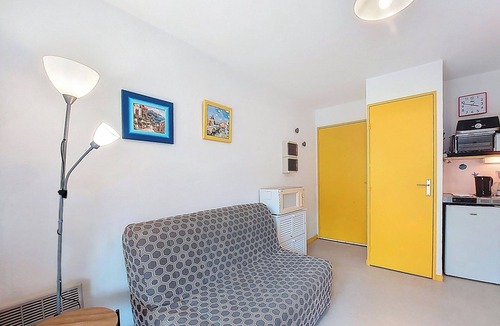 Saint-Palais-sur-Mer Apartment | Les Sables d'Or by Interhome