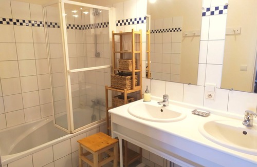 Montlivault House | Les Salamandres
