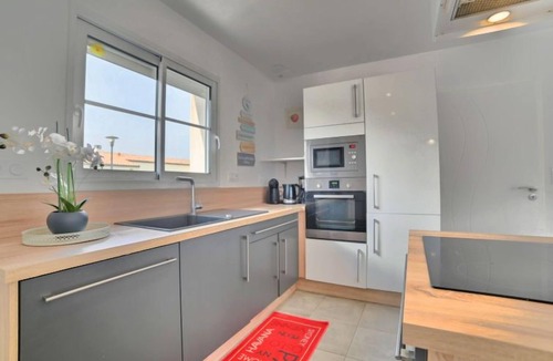 Le Grand-Village-Plage House | Les Salines by Interhome