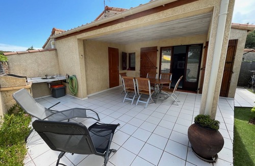 Vic-la-Gardiole House | LES SALINES reconnecting with nature.