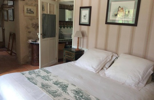 Vitry-aux-Loges Bed & Breakfast | Les Sapins