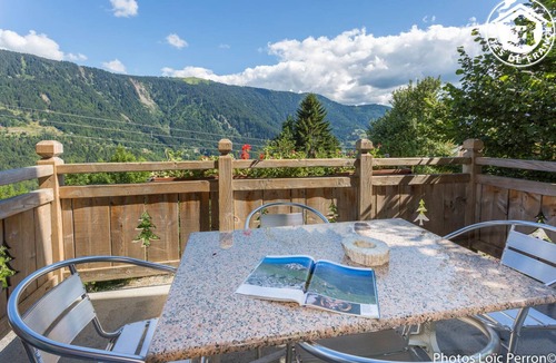 Le Cornix House | LES SAPINS - UGINE - Gîte