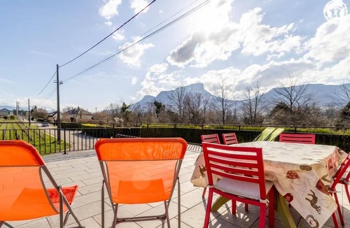 Myans House | LES Sarments - Myans