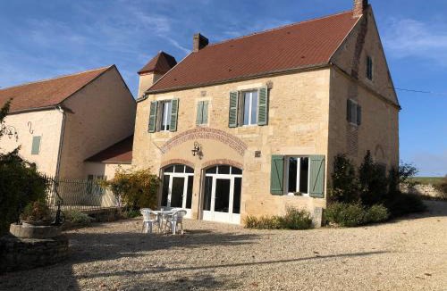 Merry-sur-Yonne House | Les Sauges