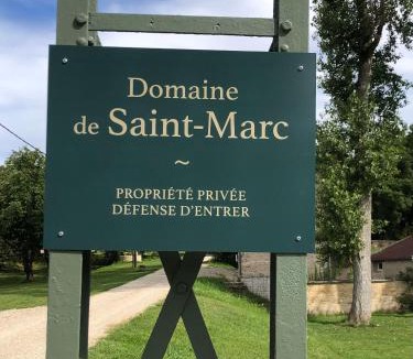 Merry-sur-Yonne House | Les Sauges