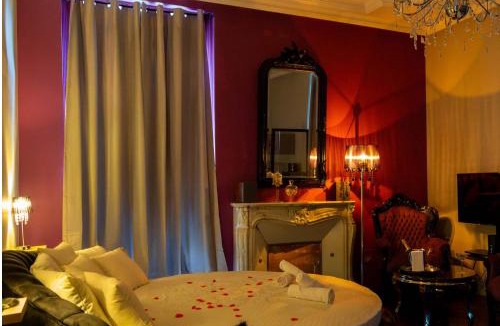 Pleine-Fougeres Apartment | Les Secrets du Mont - Love Room