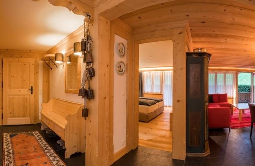 Gstaad Apartment | Les Silenes by Interhome