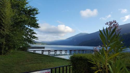 Lepin-le-Lac Hotel | Les Sirenes