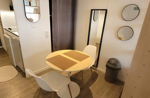 Perros-Guirec Apartment | Les Studios de la Cote Roz - Vue Mer - Plage