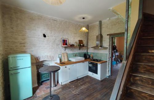 Chasseneuil-du-Poitou Apartment | Les Studios Grenouilles