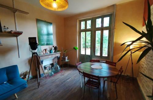 Chasseneuil-du-Poitou Apartment | Les Studios Grenouilles