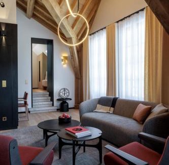 Dijon Centre Ville Apartment | Les Suites by Cave Vauban