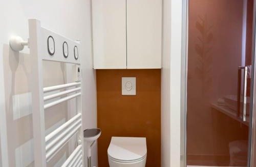 Aigues-Mortes Medieval City Apartment | Les suites du 13