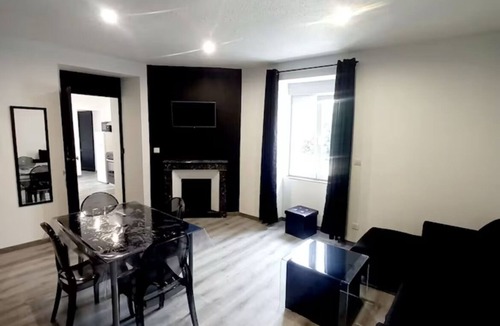 Chaumont Apartment | Les suites du jardin 4