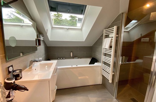 Aix-les-Bains Hotel | Les suites du lac