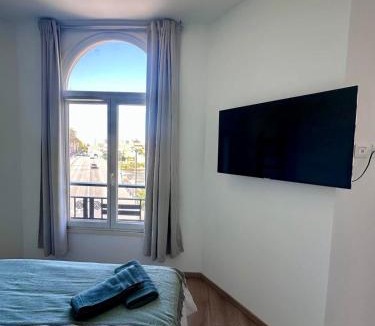 Les Platanes Apartment | Les suites du pont Joffre