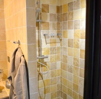 Castelnau-sur-Gupie Bed & Breakfast | les tamaris