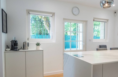 Sainte-Terre House | Les Tamaris