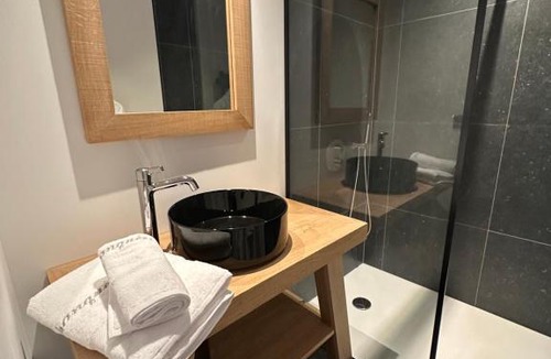 Bourg-Fidele Cabin | Les Tchanquées