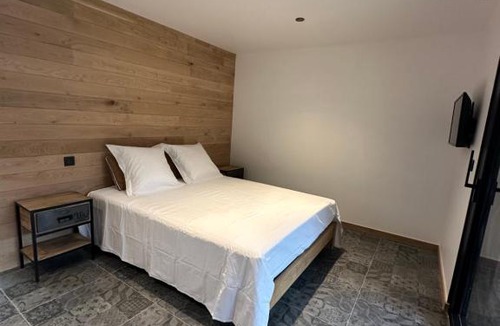 Bourg-Fidele Cabin | Les Tchanquées