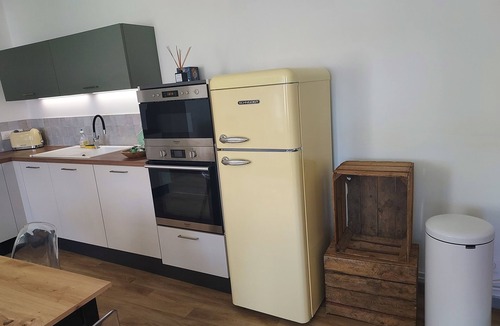 Avignon City Centre Apartment | Les Teinturiers - Intramuros flat 721 squarefoot