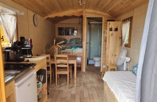 Carentoir Cabin | Les Temps Heureux