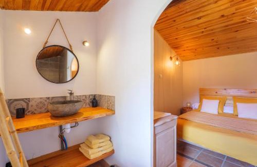 Saint-Pierre-de-Colombier Bed & Breakfast | Les Terrasses de Collanges