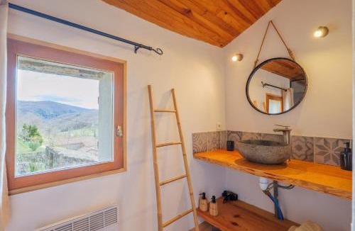 Saint-Pierre-de-Colombier Bed & Breakfast | Les Terrasses de Collanges