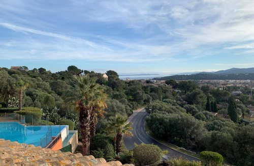 Bormes-Les-Mimosas Apartment | LES TERRASSES DU MIRAGE