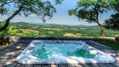 Bozouls House | Les Terrasses de MAJORAC - La Grange