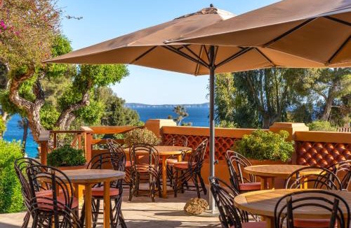 Le Rayol Hotel | Les Terrasses du Bailli