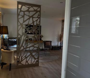 Saint-Brice-sous-Foret House | Les Tilleuls