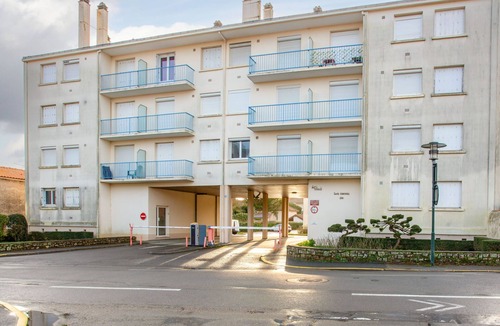 La Rogere Apartment | Les Tilleuls by Interhome