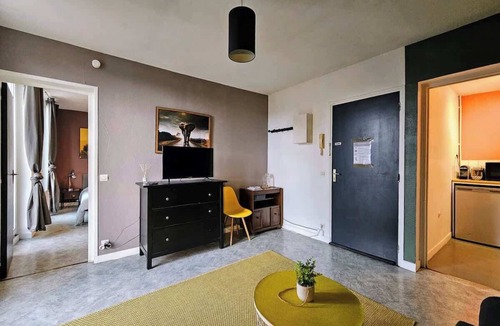 Historic Center Apartment | Les toits de Gambetta