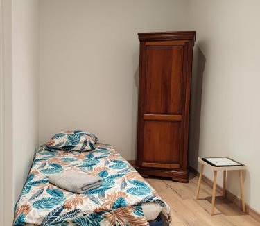 Chauny Apartment | Les toits de la République