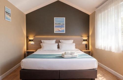 Le Val-Saint-Pere Hotel | Les Treize Assiettes - Hôtel & Restaurant