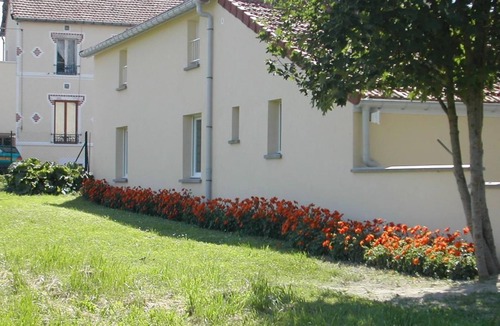 Pleurs House | Les Trelles - Pleurs