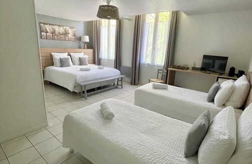 Saint Ouen d'Aunis House | Les Trois Cèdres