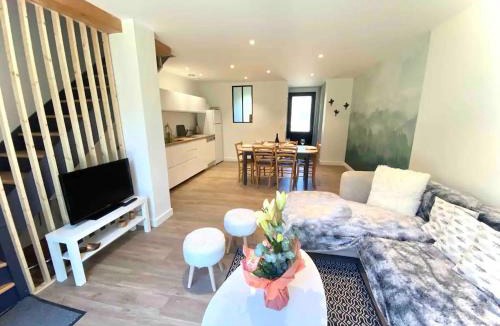 Saint-Mamet Ski Chalet | Les trois chalets - jardin terrasse 7 personnes - Saint Mamet Luchon