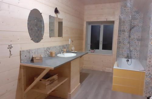 Chaucenne House | LES TROIS CHARMES