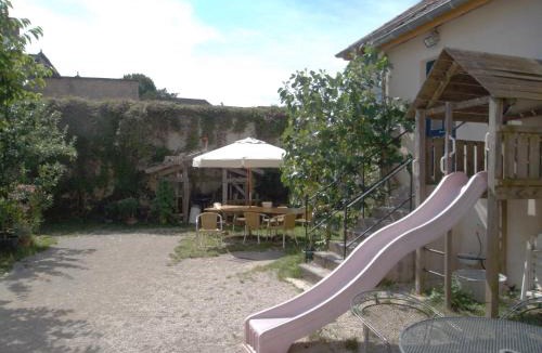 Santenay House | Les Trois Croix