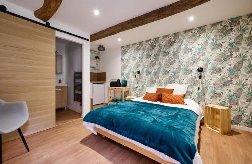 Fontaine-les-Dijon Apartment | Les tuiles bourguignonnes