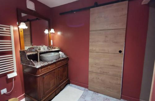 Mayet House | Les vergers de St Nicolas