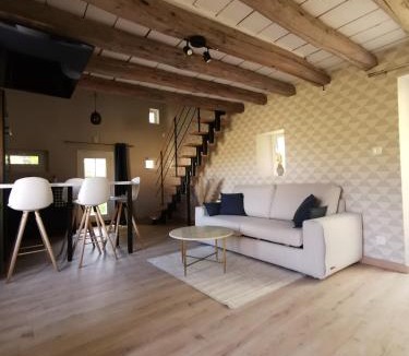 Mayet House | Les vergers de St Nicolas