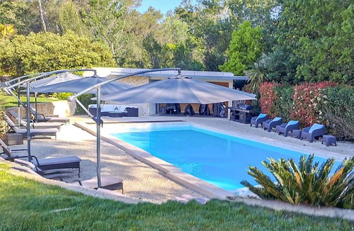 Cannes-et-Clairan House | Les Villas Au Palmier