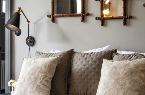 Vittel Bed & Breakfast | "Les Villas du Parc" - Vittel Thermal Parknn"AMBROISE" Guesthouse